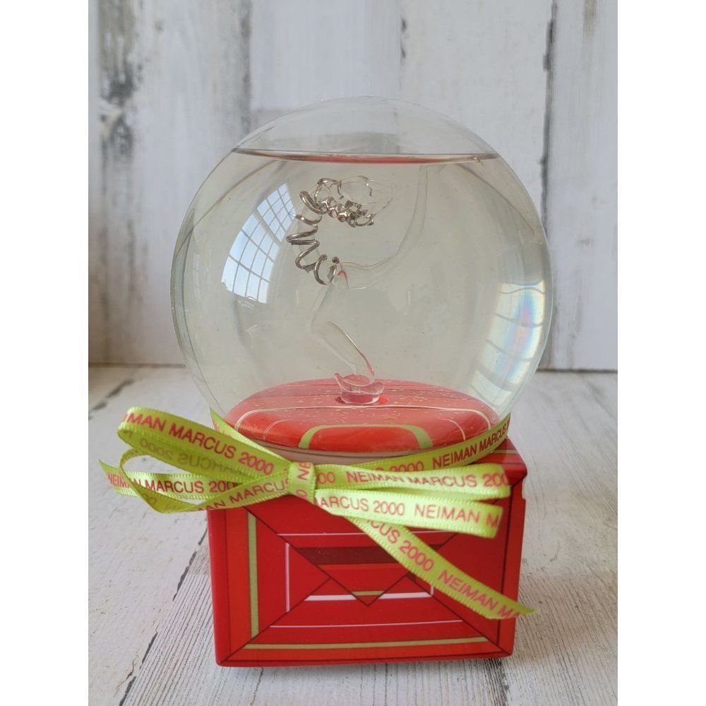 Neiman marcus Dept 56 05516 winter Wonderland snow globe xmas decor